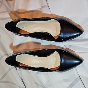 Kelly & Katie Astivia Glossy Black Size 7.5